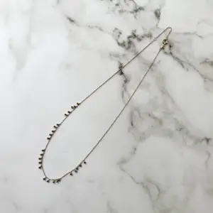 HERE DITAS SOURCE BLACK DIAMOND NECKLACE Source 10K鍍金黑鑽石頸鏈（黑）