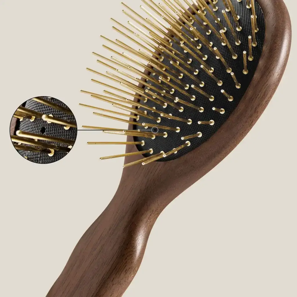Snow Fox Gua Sha Hair & Scalp Brush Infrared Edition 24K金遠紅外線頭皮刮痧梳 胡桃木限定款